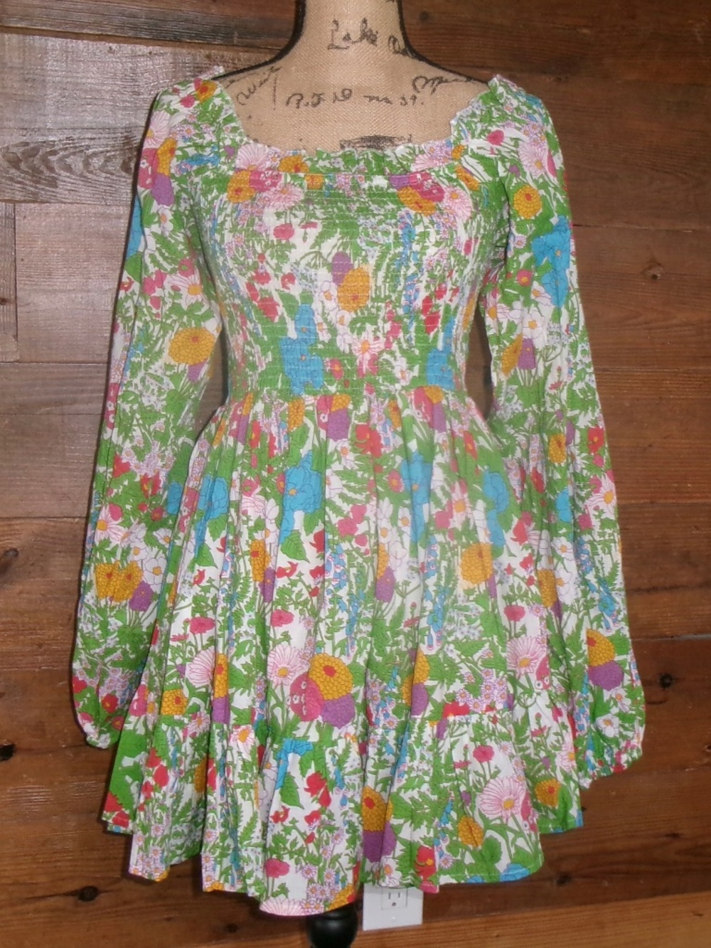 Vintage floral mini dress size XS/S